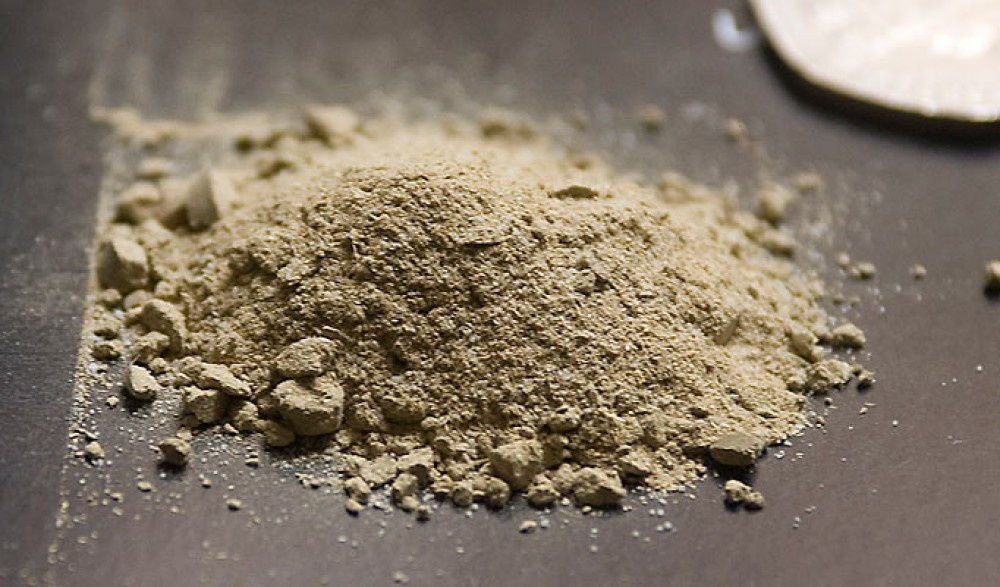 कैलालीमा खैरो हेरोइनसहित २ जना पक्राउ